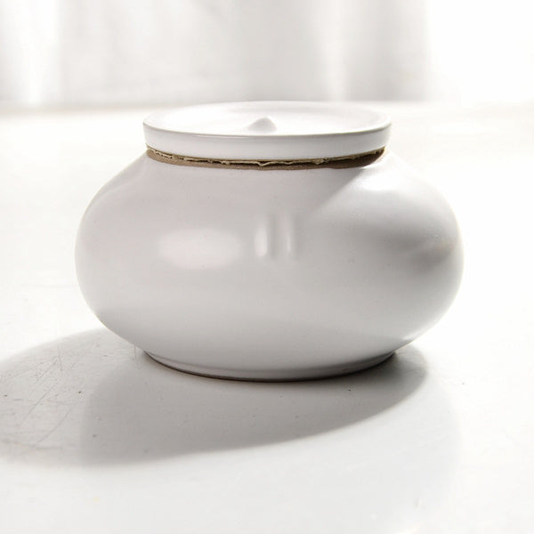 Round Retro Face Powder Sealed Ceramic Tea Pot