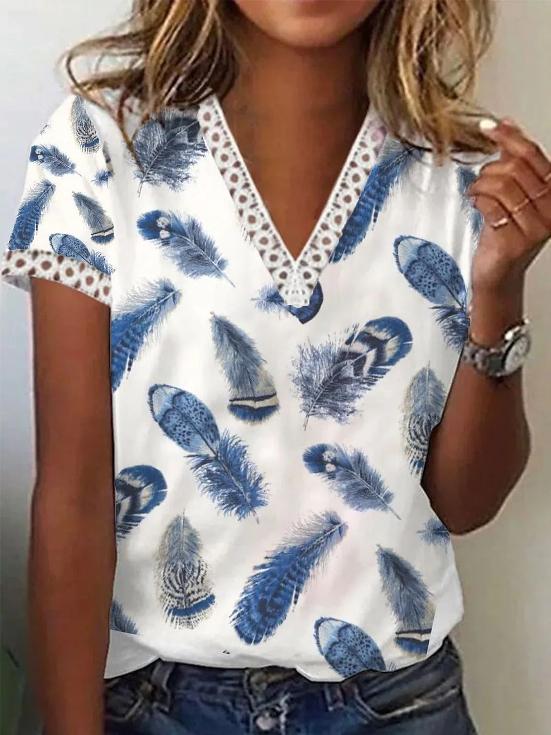 Women's V-neck Lace Casual Top Short Sleeve Printed Stitching T-shirt