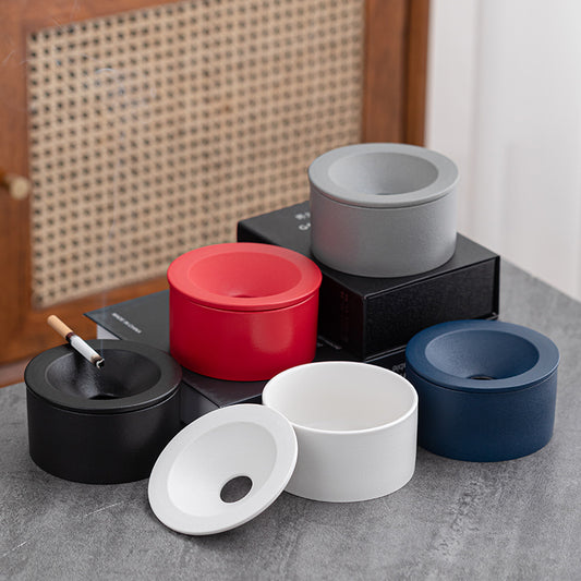 New Chinese Ceramic Ashtray Anti Fly Ash With Lid Funnel Type Creative Cute Hotel Bar Special Custom