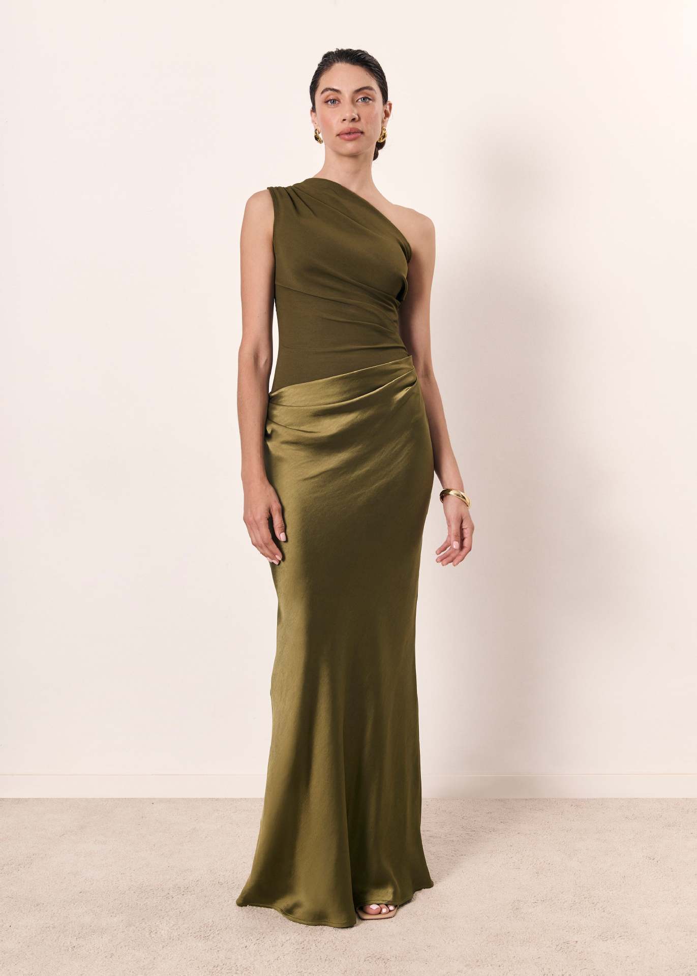 Solid Color Diagonal Collar Backless Sheath Casual Dress
