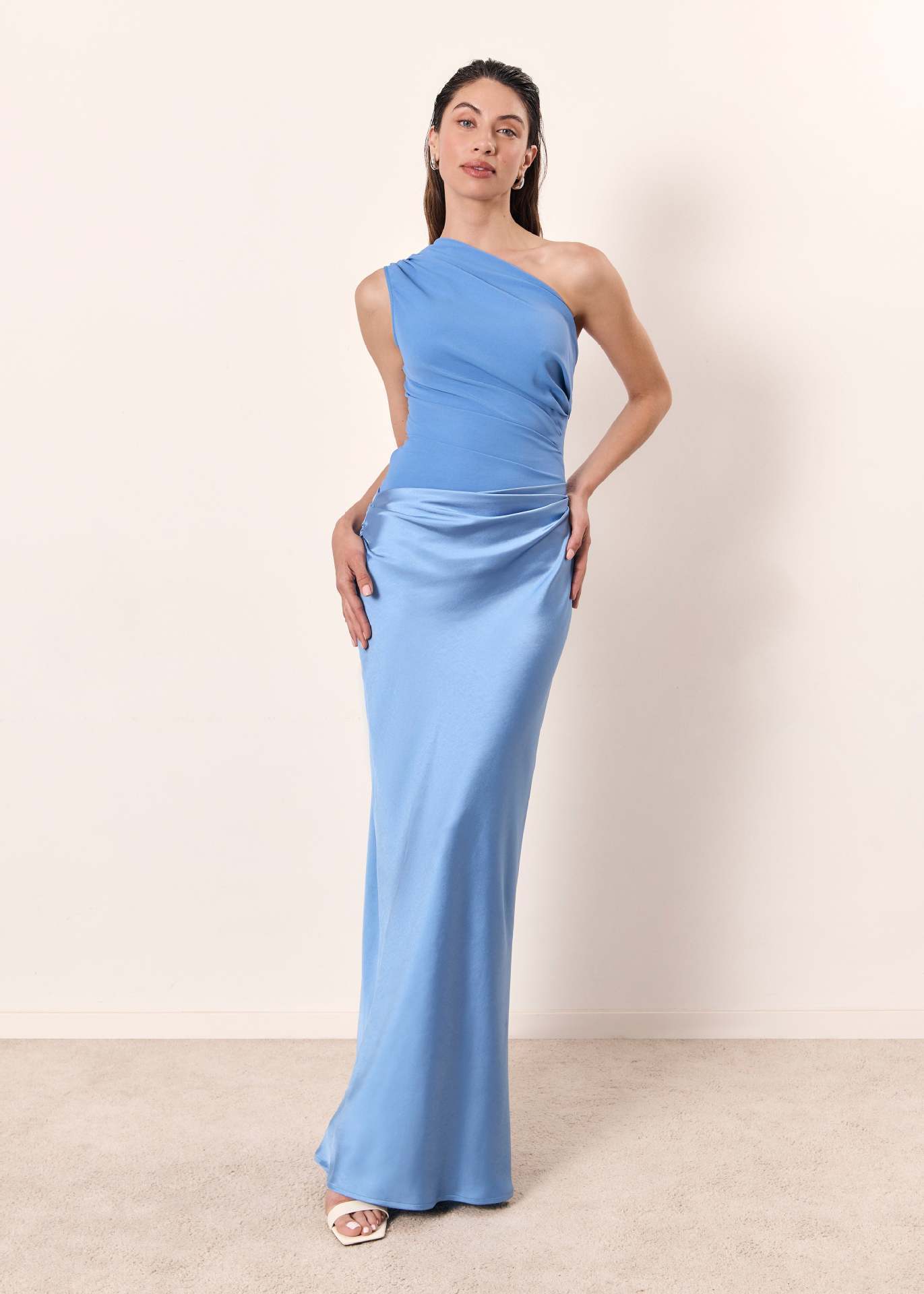 Solid Color Diagonal Collar Backless Sheath Casual Dress